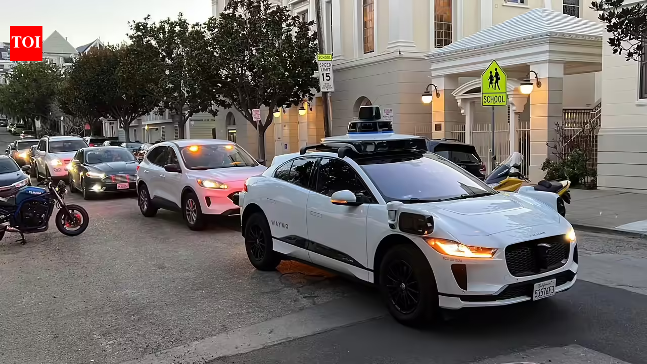 US to host self-driving safety forum with Waymo, Zoox and Aurora CEOs