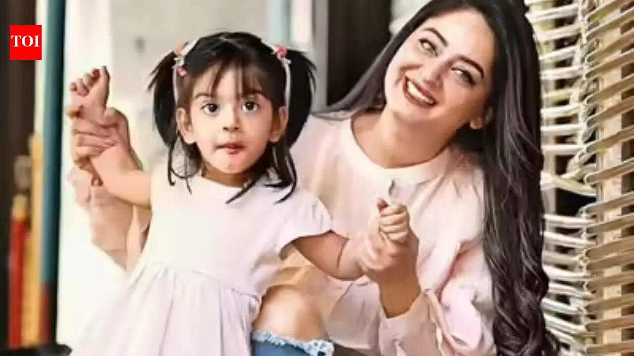 Actress Mahhi Vij reveals she feels guilty as a ‘working mom’; says, ‘I wonder if I’m doing enough’