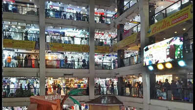 KMC seals 15 shops at shopping arcade over property tax dues
