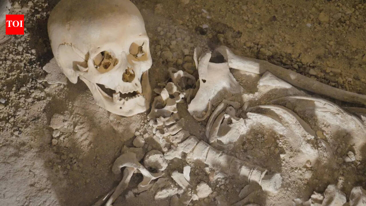 Ancient mystery uncovered in Italy: 2,600-year-old Etruscan Tomb found with four skeletons and treasure