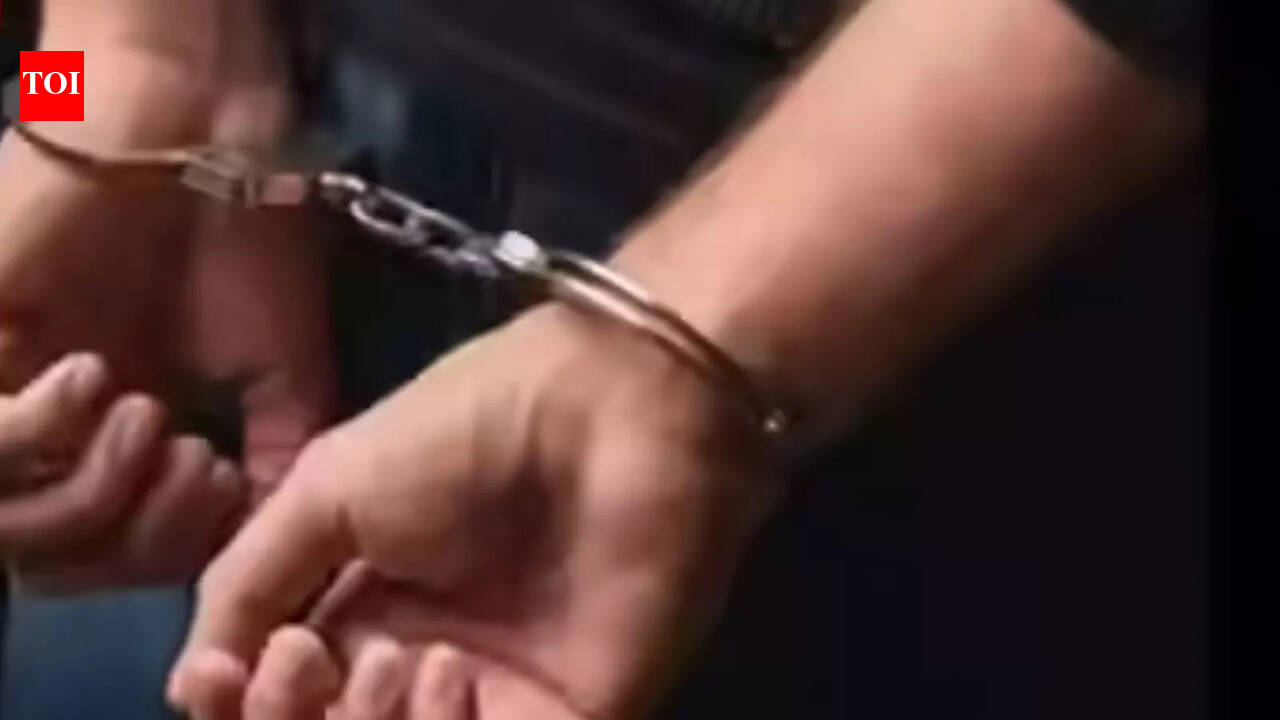 2 of cyber crime gang arrested in Berhampore