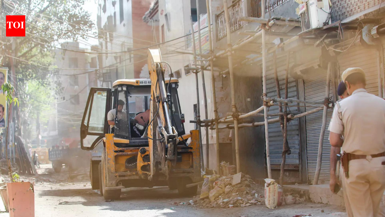 Woman at centre of Uttam Nagar clash held as crackdown intensifies