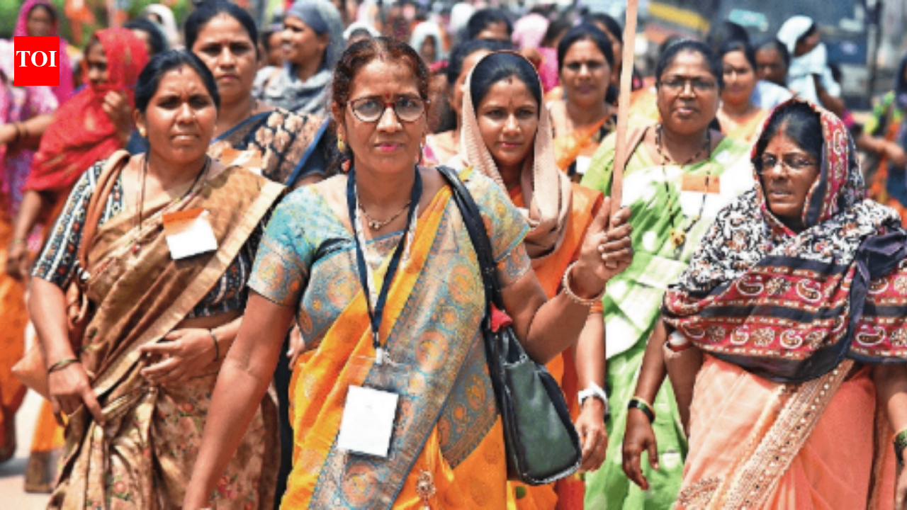 Technical glitches, e-KYC hurdles: Ladki Bahins race against time to keep payouts coming