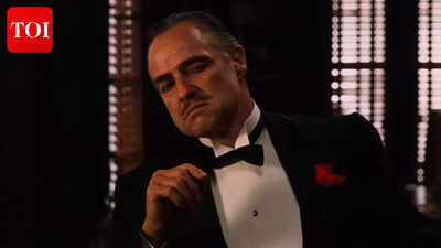 क्या आप जानते हैं कि मार्लन ब्रैंडो की 'टेढ़ी' नाक मंच के पीछे एक लड़ाई से आई थी? यही कारण है कि उन्होंने इसे कभी ठीक नहीं किया