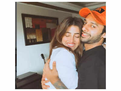 Nupur Sanon celebrates Stebin Ben’s birthday; Shares heartfelt voice notes and memories