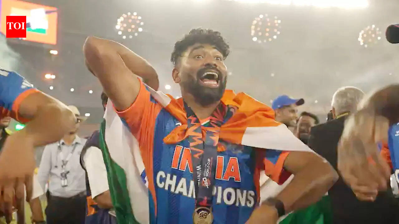 'Pani pilana, bat uthana': Mohammed Siraj's viral dig on his and Kuldeep Yadav's role in T20 World Cup triumph