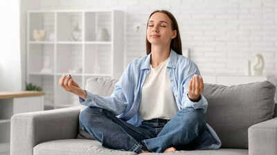 6 mental health habits that help you stay calm during global uncertainty