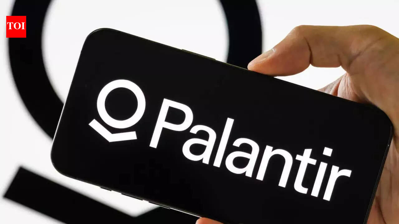 US judge blocks former employees from poaching and uses Palantir’s data for AI startup, says: The company would suffer….