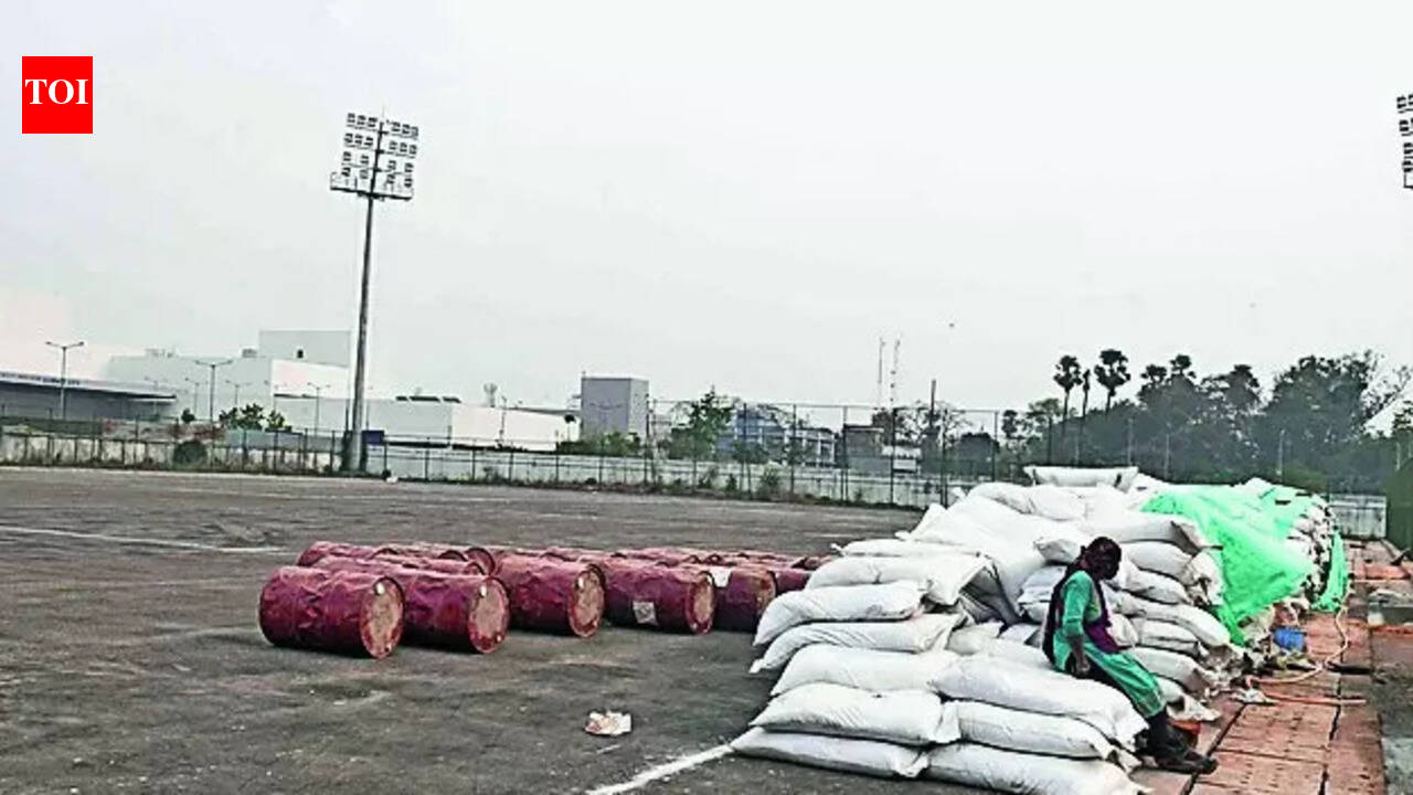International-standard hockey turf nears completion in city