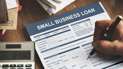 New SBA rule bans foreigners, non‑citizens from taking small business loans; takes effect in 30 days