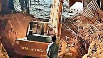 7 labourers die, 5 injured as STP wall caves in at Gurgaon society