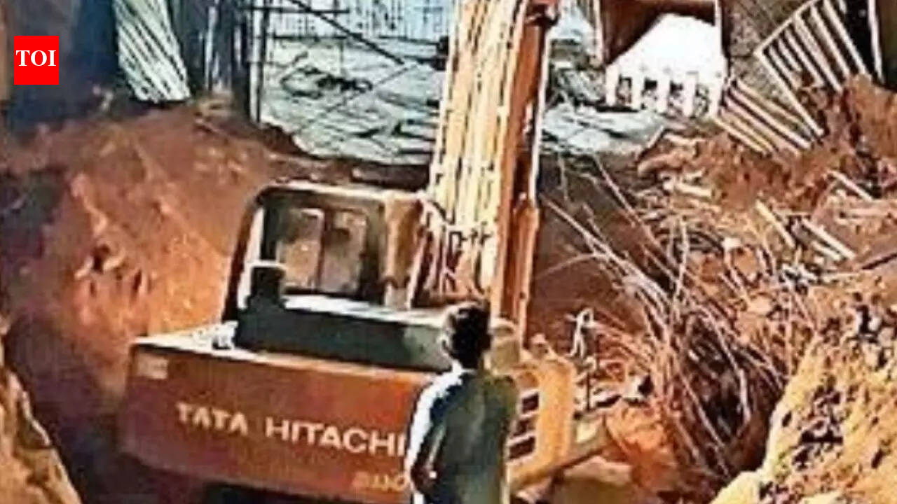 7 labourers die, 5 injured as STP wall caves in at Gurgaon society