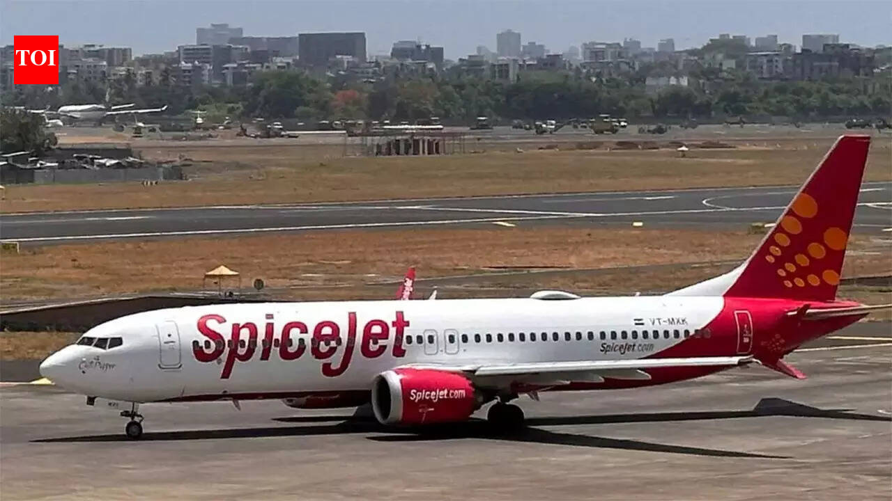 SpiceJet changes Delhi–Kolkata flight schedule for March 10, operates special Gulf flights