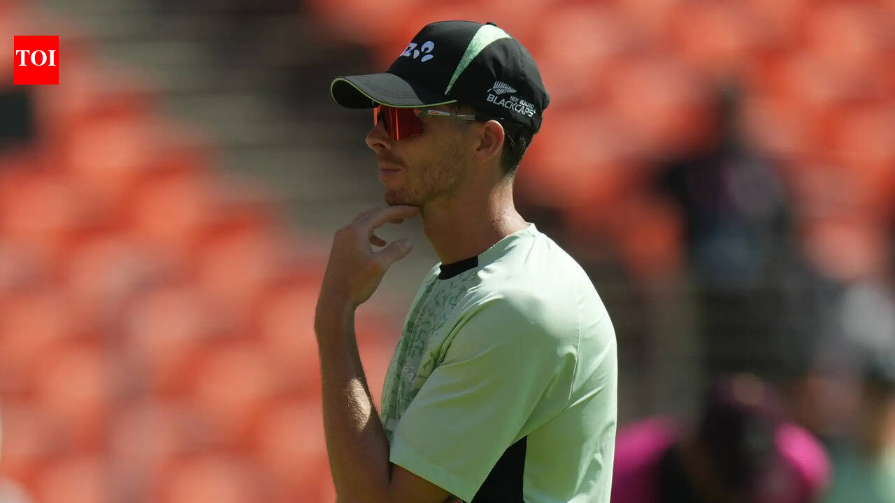 Tale of the day was the two powerplays: Santner