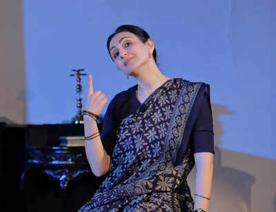 ‘Ek Lamhaa Zindagi’ brings a poignant love story to stage at Kolkata Centre for Creativity