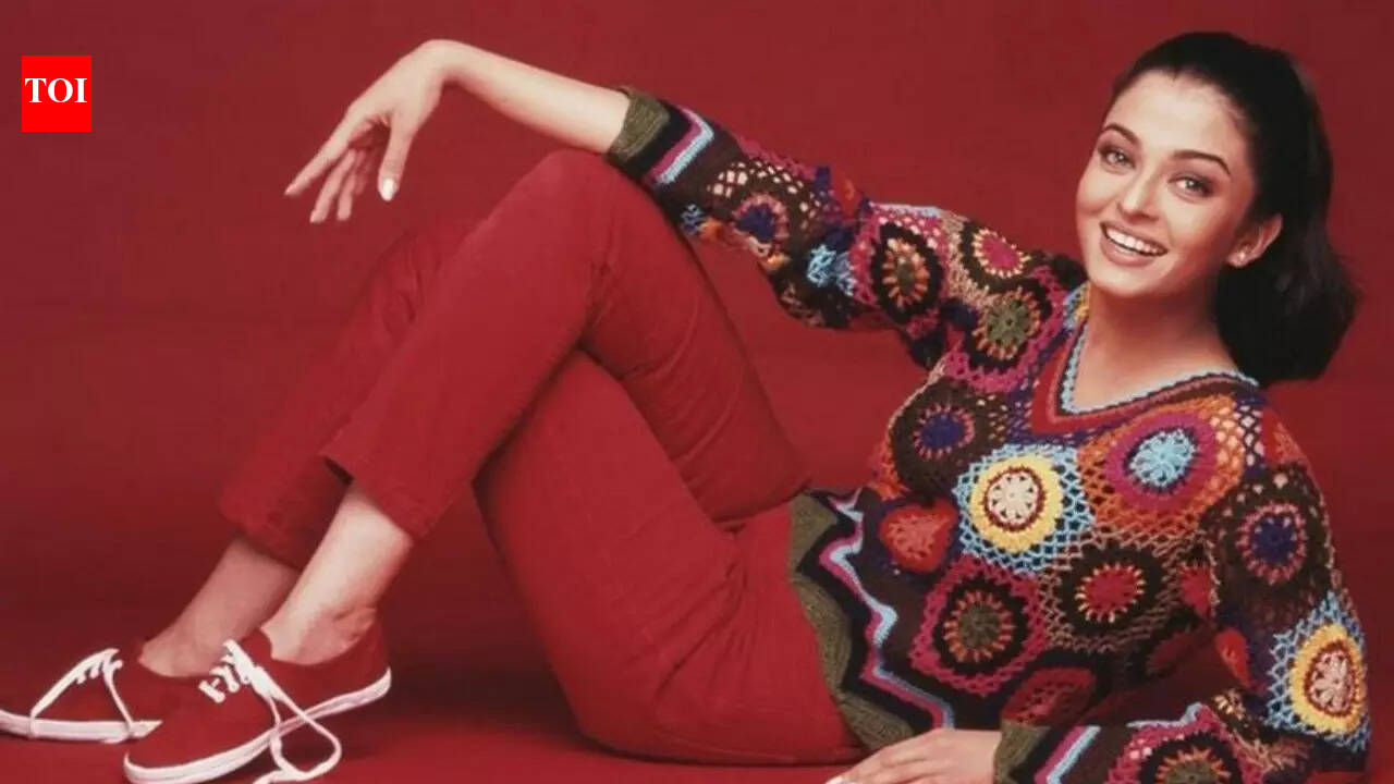 ‘ऐश्वर्या राय बैकलेस ड्रेस पहनने से झिझकती थीं, वह एक साधारण लड़की थीं,’ सेलिब्रिटी स्टाइलिस्ट ने अपने मॉडलिंग के दिनों को याद करते हुए खुलासा किया | हिंदी मूवी समाचार