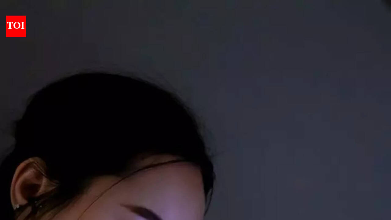 Screen addiction risks: Parents warned as screen time fuels cognitive issues in children; Experts urge guidelines to limit device exposure