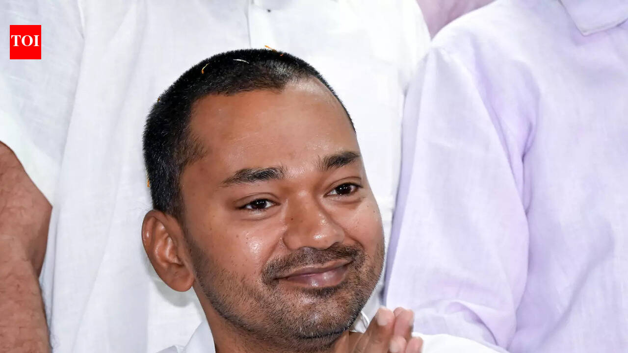 Nishant pays tribute to ex-MLA Satish Kumar