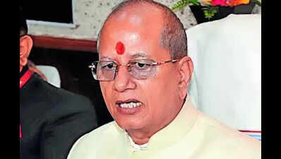 Deputy CM orders crackdown on illegal parking fees across state