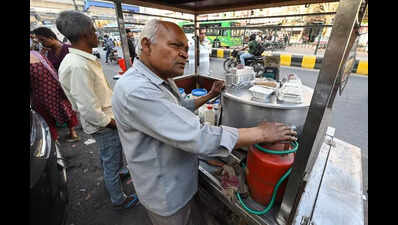 West Asia War Fuels Vendors’ Concern