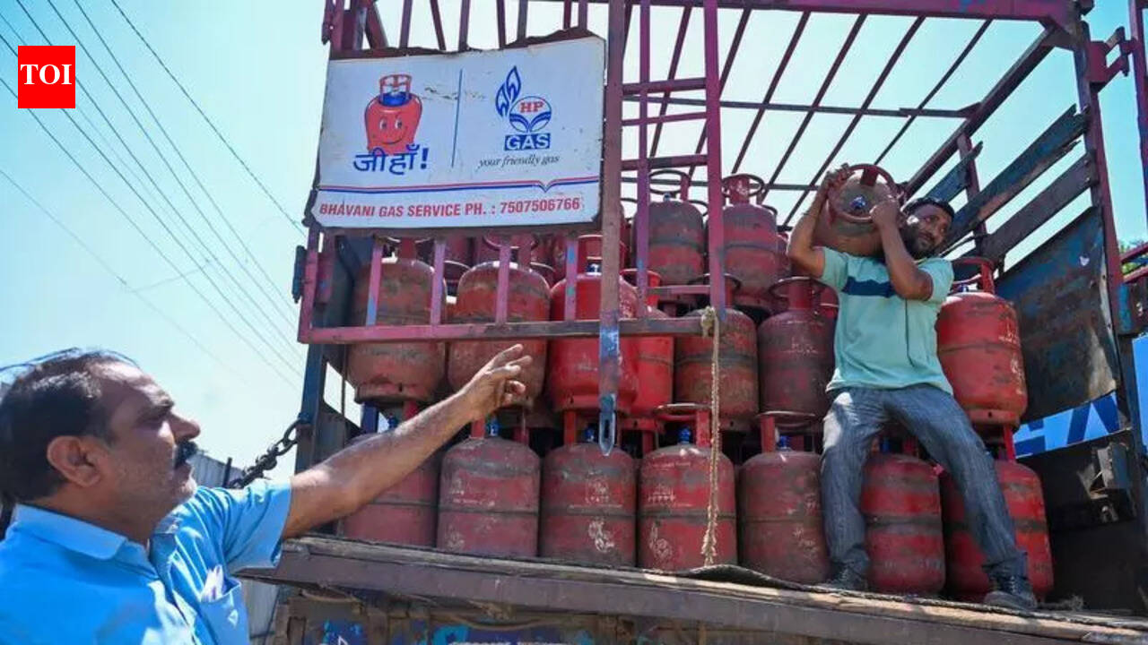LPG rationing hits steel units, food makers & dal mills | Nagpur News ...