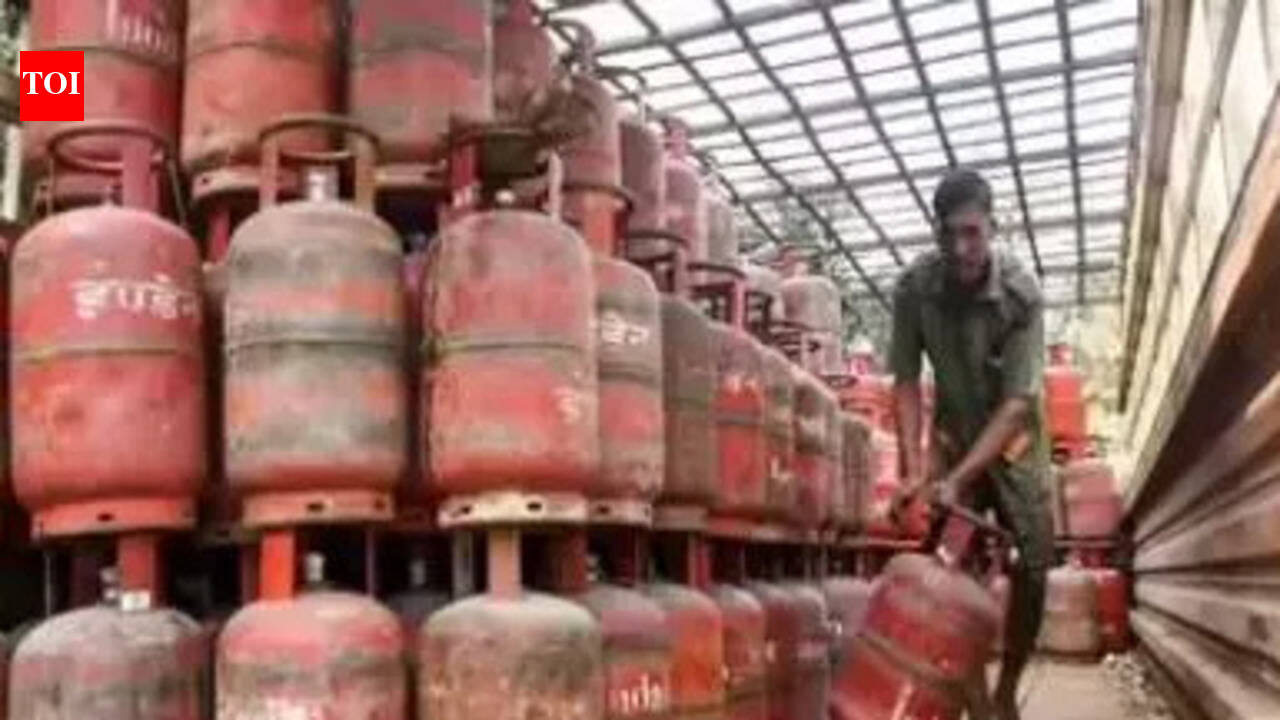 West Asia conflict: Panic buying of LPG cylinders; admin claims no ...