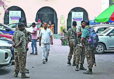 वे सीएपीएफ में आईजी स्तर पर आईपीएस के प्रतिनिधिमंडल पर विधेयक को मंजूरी देते हैं