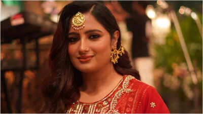 Singer Madhubanti Bagchi says she put CONDITION before Aditya Dhar to feature in 'Dhurandhar' song 'Shararat'; 'Don't make…'