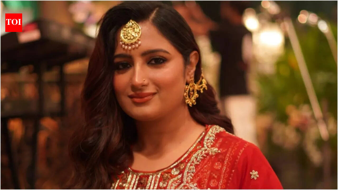 Singer Madhubanti Bagchi says she put CONDITION before Aditya Dhar to feature in 'Dhurandhar' song 'Shararat'; 'Don't make…'