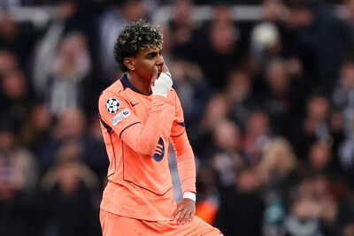 Bayern and Atletico dominate, Liverpool and Barcelona under pressure in Champions League round of 16