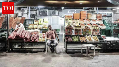  UAE residents raise complaints as vegetable prices jump amid regional crisis