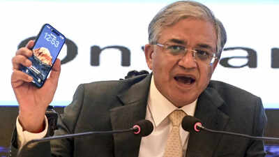  Opposition backs TMC’s move to bring impeachment motion against CEC Gyanesh Kumar