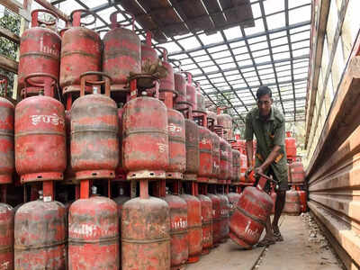 Ensure cylinder scarcity scare doesn’t turn into law and order issue: Centre to states