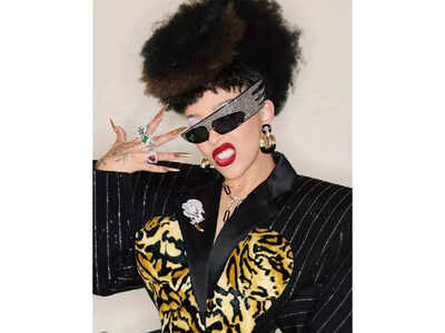  Admits she has never seen opera or ballet live