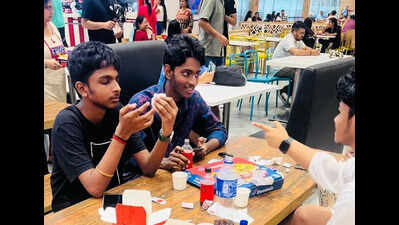 Mall food courts curtail LPG use to make stock last