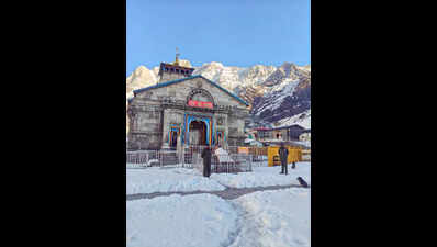 City travellers choose caution over holiday plans, fearing closure of eateries