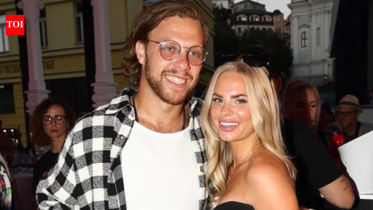 Boston Bruins star David Pastrnak and wife Rebecca become parents for the third time as couple welcomes baby girl