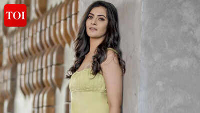 Varalaxmi Sarathkumar's opinion on having kids only after financial stability; Netizens REACT