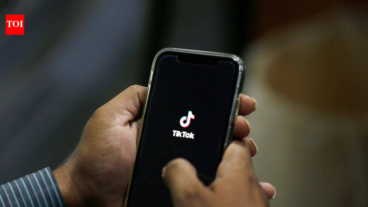 Australia’s teen social media ban struggles as many still use TikTok, Snapchat