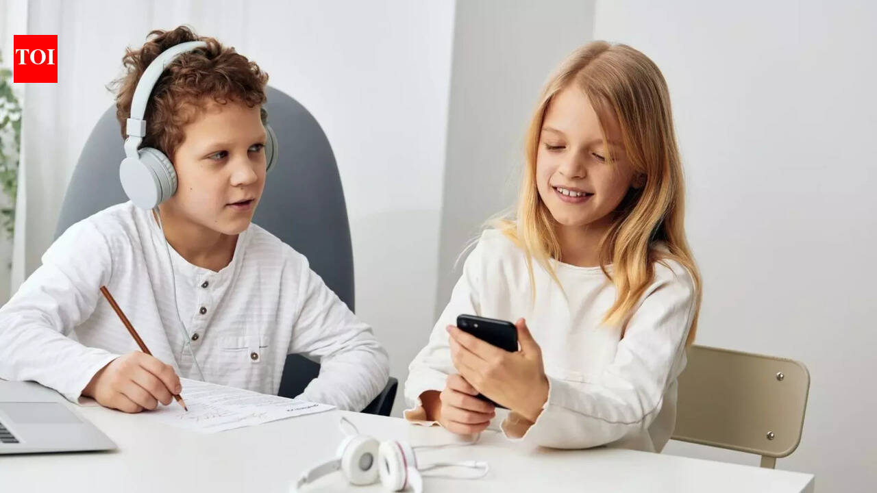 Young users online: How technology can help build safer social platforms