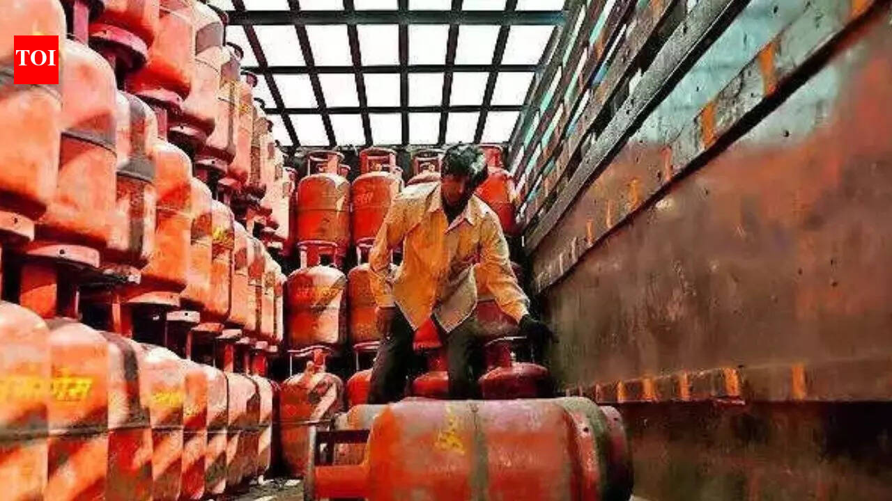 Gas refill dispatches nosedive 25% in Madhya Pradesh, curbs on commercial supply bite