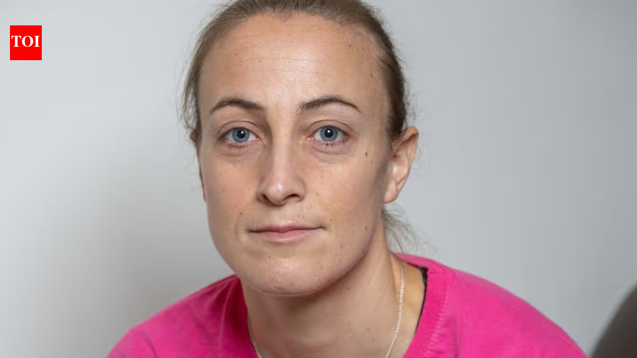 Former Chelsea and Arsenal star Amy Carr dies at 35 after long battle with brain tumour