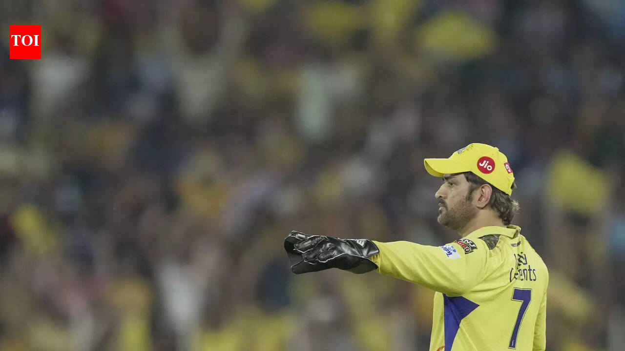 'No one can tell Dhoni to sit out': Ex-CSK star's bold claim on dressing room reality