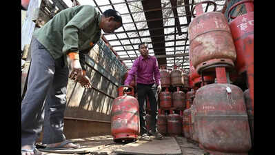LPG crisis: Long queues at booking centres, food outlets fear closure