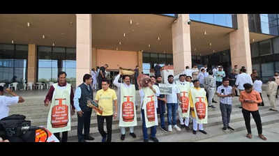 Adequate stock of LPG cylinders in state, says govt; Cong stages protest