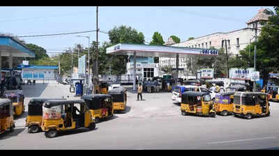 Long queues, lost trips: LPG, CNG shortage hits auto & cab drivers hard