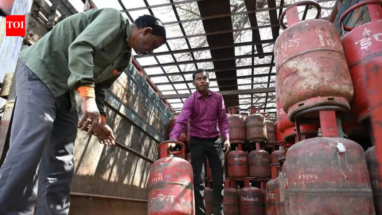 LPG helpline fails first test as calls go unanswered