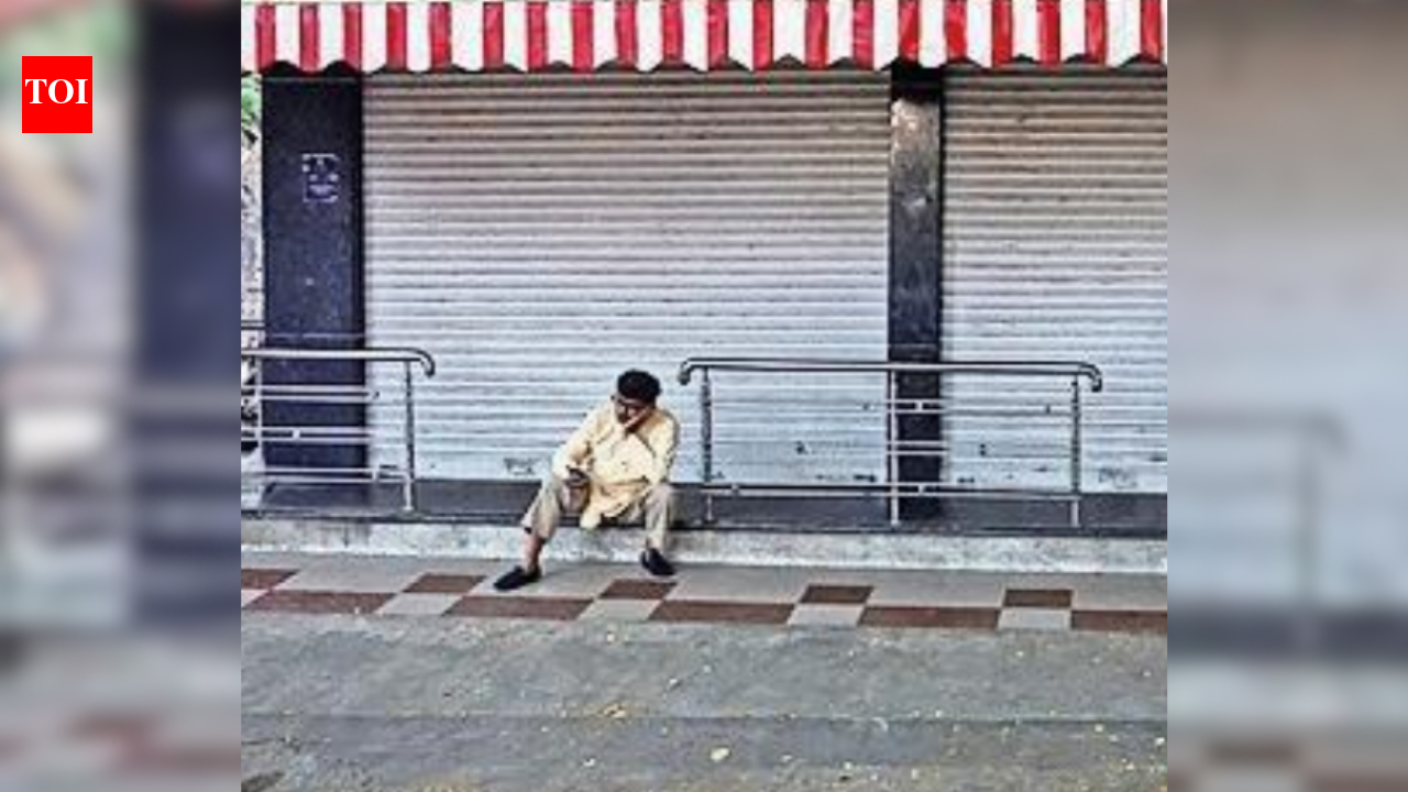 More eateries scale down; Karnataka says no commercial LPG supply for 7-10 days