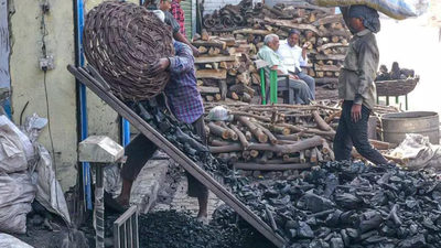 IVRS crash, WhatsApp failure hit LPG refills in Lucknow