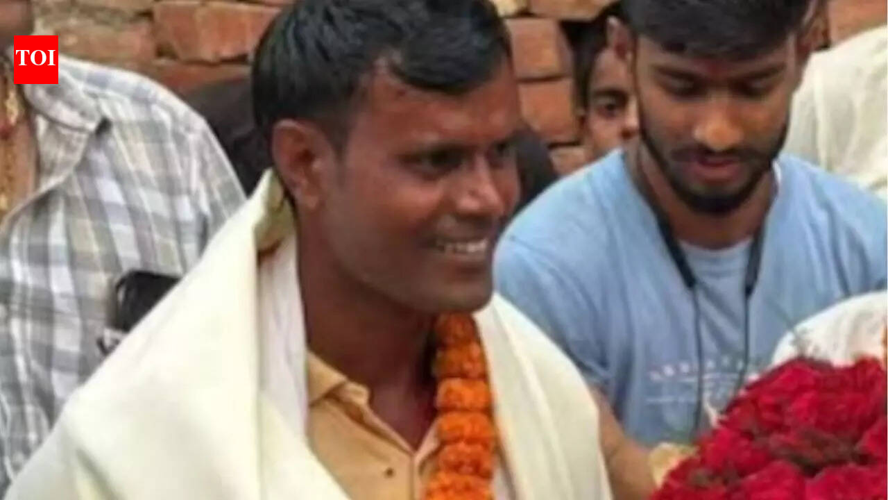 Village throws party for ‘IAS officer’, later discover UPSC rank belongs to someone else
